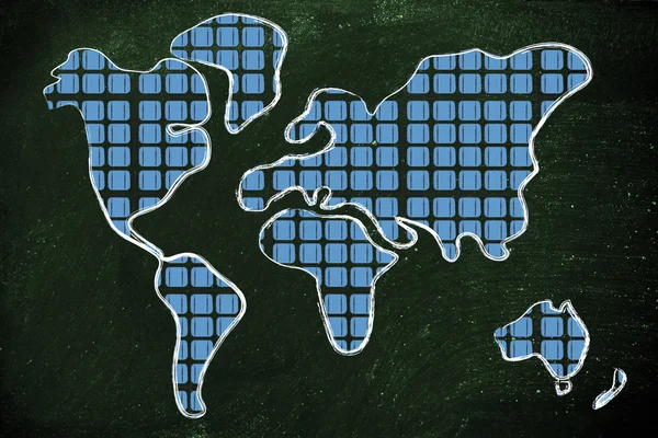Карта мира, покрытая солнечными панелями — стоковое фото