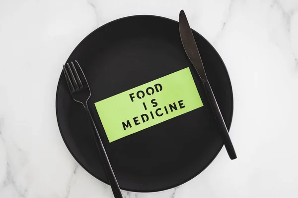 Alimentos Texto Medicina Plato Comedor Con Tenedor Cuchillo Concepto Dieta — Foto de Stock