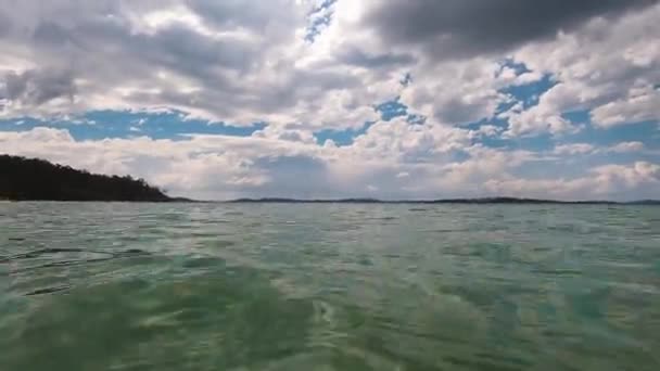 Uitzicht Stille Oceaan Vanaf Het Water Zuid Tasmanië Met Camera — Stockvideo