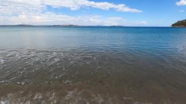 Slowmo Pristine Beach Southern Tasmania Turquoise Water Pacific Ocean Golden — Stock Video