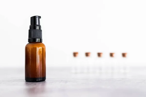 Amber Skincare Bottle Small Bottles Ingredients Background Concept Natural Beauty — Foto de Stock