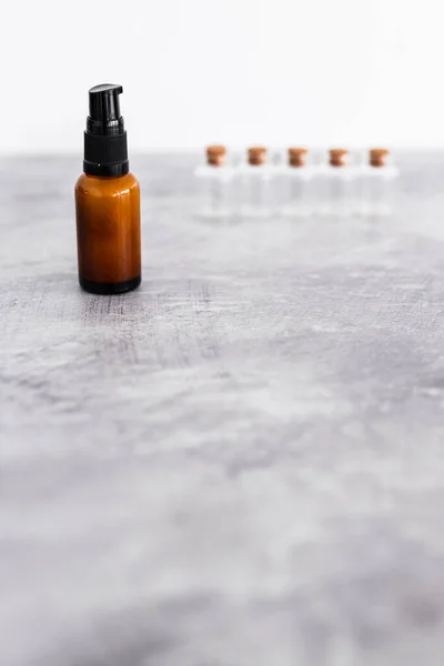 Amber Skincare Bottle Small Bottles Ingredients Background Concept Natural Beauty — Foto de Stock
