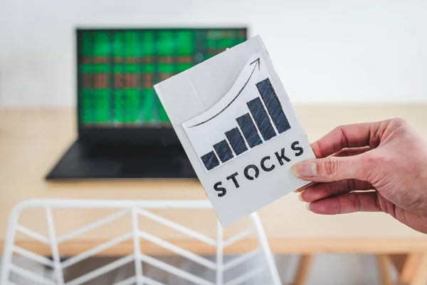 Concept Trading Stocks Online Chart Stock Text Front Computer Screen —  Fotos de Stock