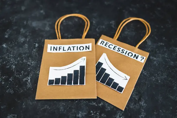 Infláció Recesszió Gazdaságban Koncepcionális Kép Szövegekkel Grafikonokkal Amelyek Árakat Növekedést — Stock Fotó