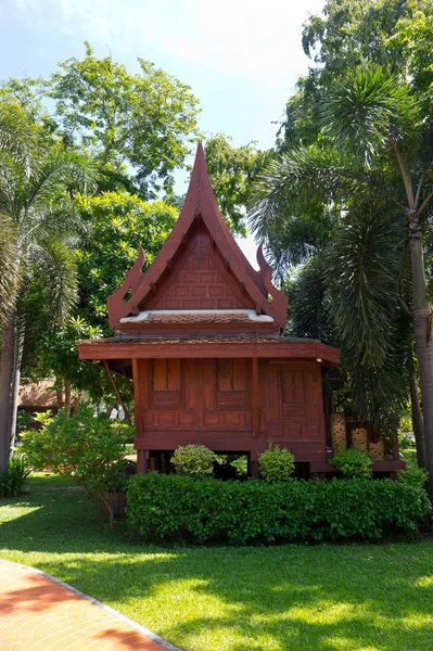 Tradicional Thai Old casa de madeira . — Fotografia de Stock