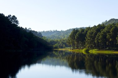 sabah erken dağ gölü Tayland