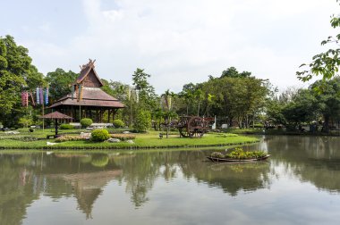 Park Bahçe su özellik görünümü.