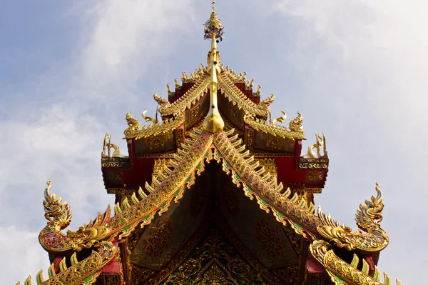 Ubosot dans Wat chaimongkol — Photo