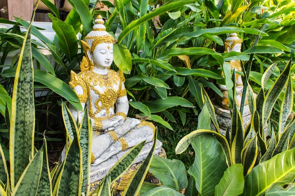 Sitting deva statue — Stock Photo, Image