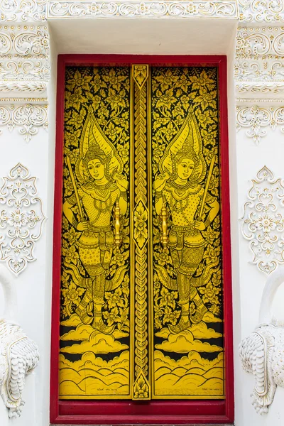 Een deur op Thaise tempel — Stockfoto