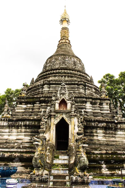 Chedi Shan style in Wat Papoa , Chiangmai Thailand — Stock Photo, Image
