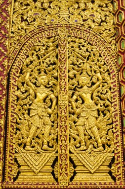 wat saen fang, chiangmai yılında ubosot üzerinde duvar heykel melek