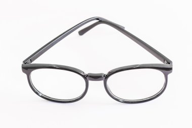 siyah kenarlı gözlükler