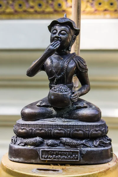 Estatua de Shin Upagutta en Wat Sri Don Moon, Chiangmai Tailandia —  Fotos de Stock
