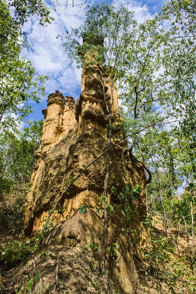 土井で phachor lo チェンマイ、グランド ・ キャニオン国立公園 — ストック写真