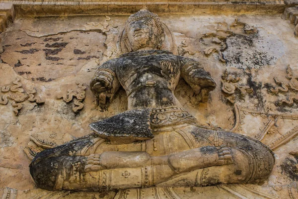 Ängel i chedi, wat ched yod i Chiang Mai — Stockfoto