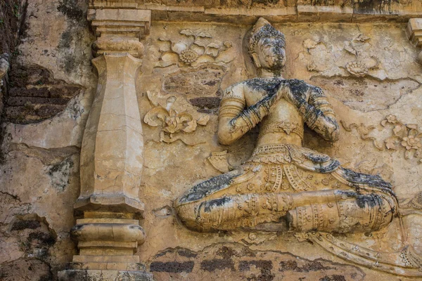 Angel on the wall in Chedi , wat Ched yod in Chiangmai — Stock Photo, Image