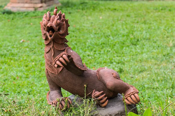 Singha Statue in Wat Lok mo lee — Stock Photo, Image