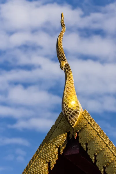 Ápice de gable Naga lanna — Fotografia de Stock