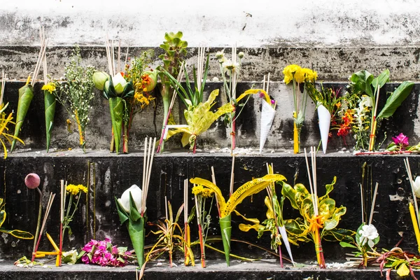 Flores destinadas a adorar a Dios —  Fotos de Stock