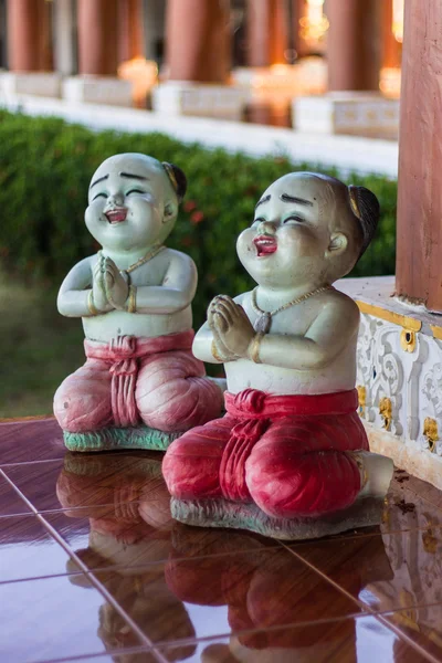 Figura bambini thailandesi, Argilla Thai Art — Foto Stock