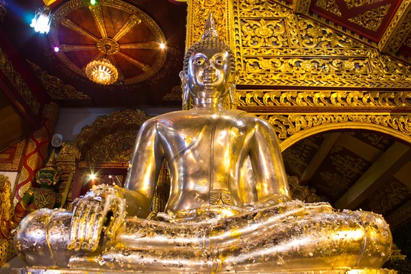 Bouddha Argent à Ubosot Wat Srisuphan, Chiangmai Thaïlande — Photo