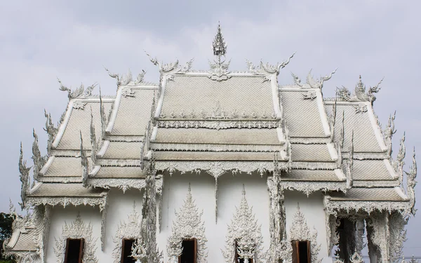 Wat khun rong, Thajsko bílý chrám chiang rai provincie — Stock fotografie