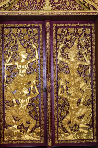 Antiguo mural del templo budista, Puerta estilo tailandés — Foto de Stock