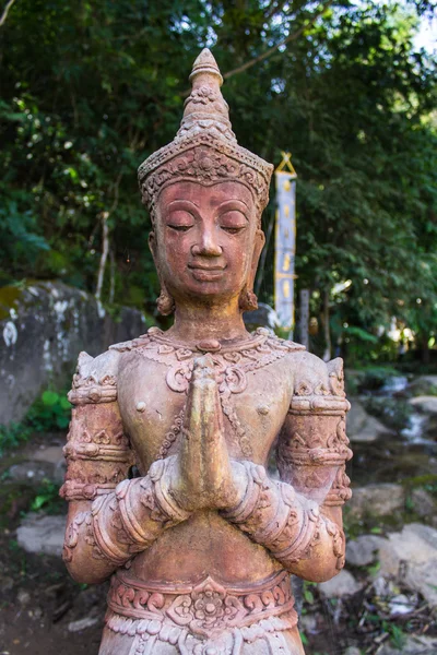 Buddhistisch dekorierter Engel, thailändische Kunst — Stockfoto