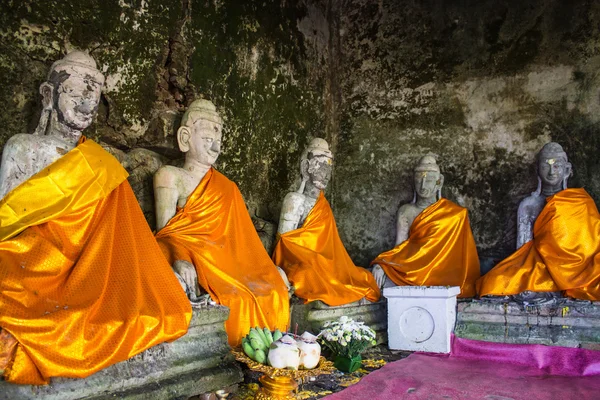 Staré sochy Buddhy, wat pha lat, chiangmai, Thajsko — Stock fotografie