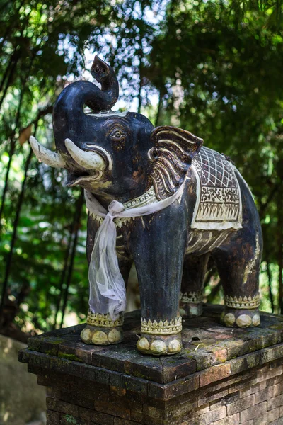 Escultura de elefante —  Fotos de Stock
