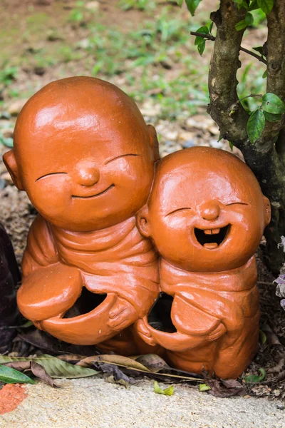 Clay Monk Happy Statues — Stock Photo, Image