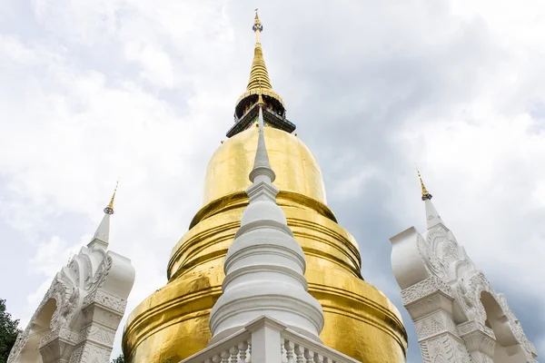 Pagoda w wat suan dok w chiang mai, Tajlandia — Zdjęcie stockowe
