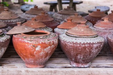 Tay içme suyu, lanna stili