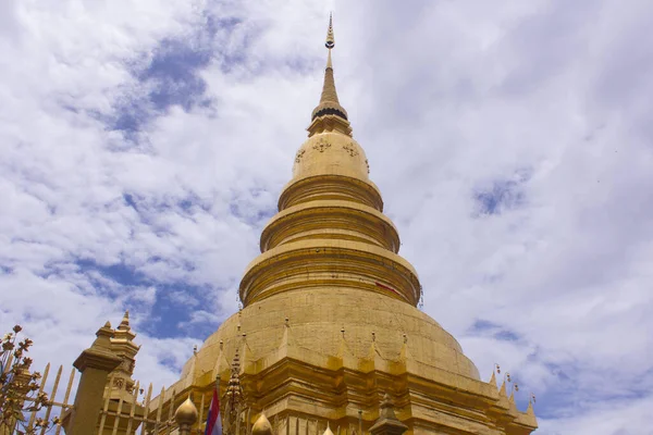 Wat Phra Hariphunchai Pagode Lamphun Tailândia — Fotografia de Stock