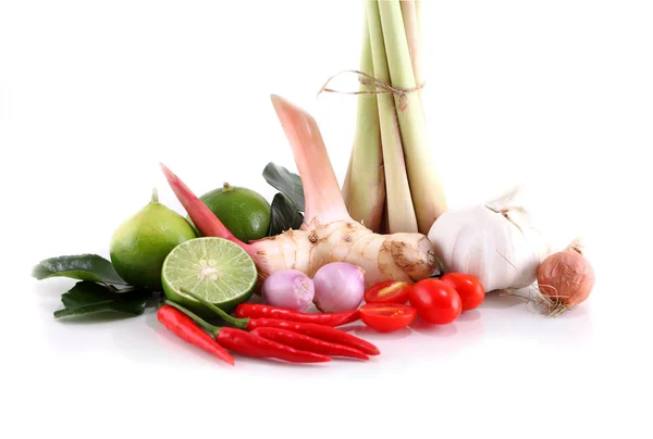 Erba asiatica e piccante "Tom Yum" ingredienti alimentari — Foto Stock