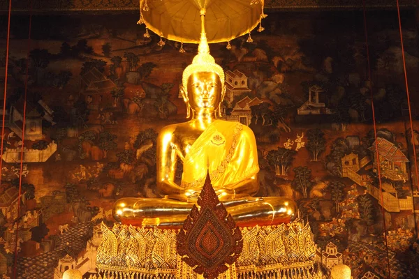 O Templo de buddha reclinado, à noite — Fotografia de Stock