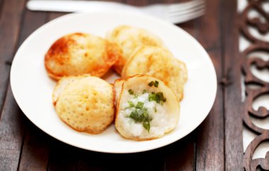 Tay ızgara Hindistan cevizi-sıcak sütlaç 