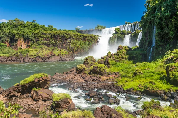 Iguazu esik kilátás Argentínából — Stock Fotó