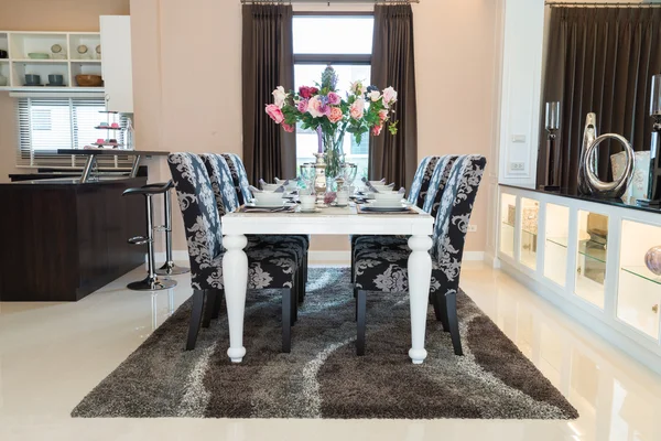 Luxurious dining room — Stock Photo, Image