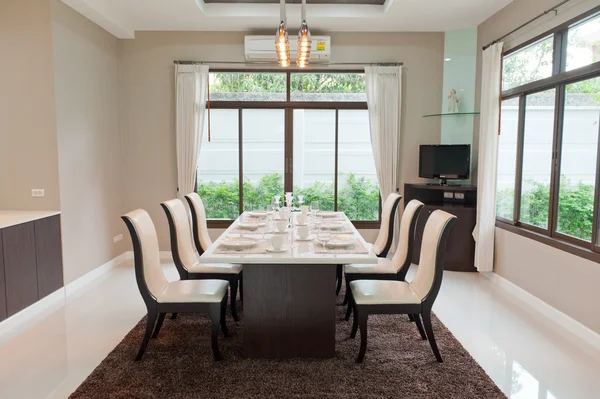 Modern dining room — Stock Photo, Image