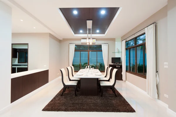 Modern dining room — Stock Photo, Image