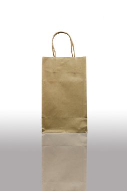 kağıt torba yalıtılmış zemin üzerine