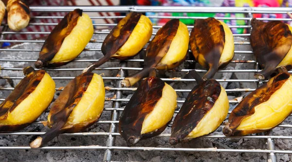 Banánové toasty, thajské sladké jídlo. — Stock fotografie