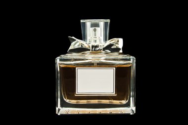 güzel yolu izole bir zemin üzerine parfüm şişesi