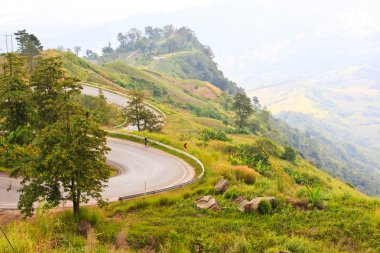 Kışın güzel dağ manzarası