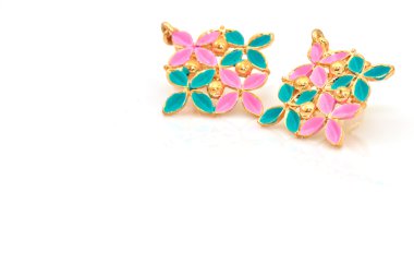 beyaz izole Mercan küpeler