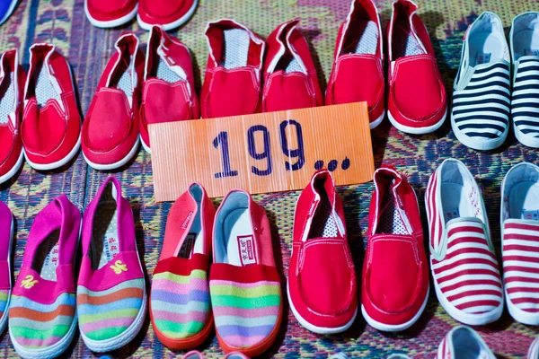 Imagen de cerca de algunos zapatos de cuero — Foto de Stock