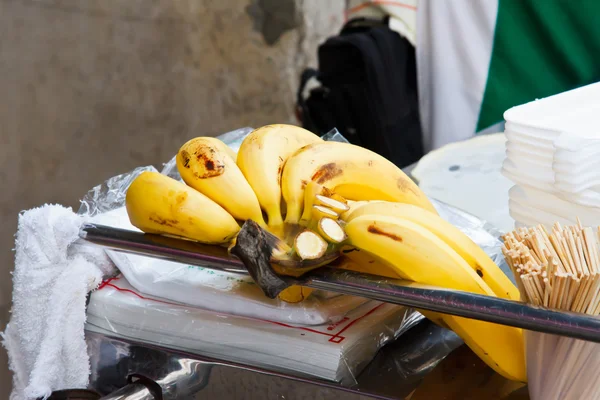 Bananas frescas no mercado — Fotografia de Stock