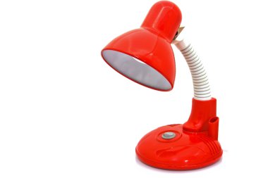 Beyaz arka plan üzerinde izole kırmızı masa lambası 